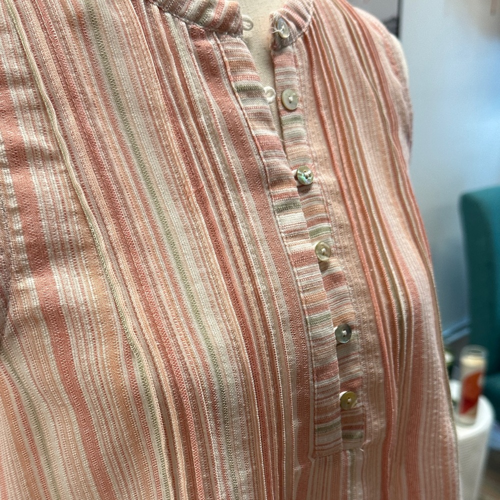 Doe & Rae Pink Striped Button-Front Blouse - Picture 3 of 6